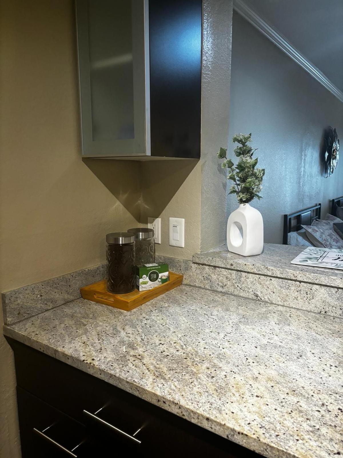 Sweet Studios Universal Loft Free Parking And Wifi لوس أنجلوس المظهر الخارجي الصورة